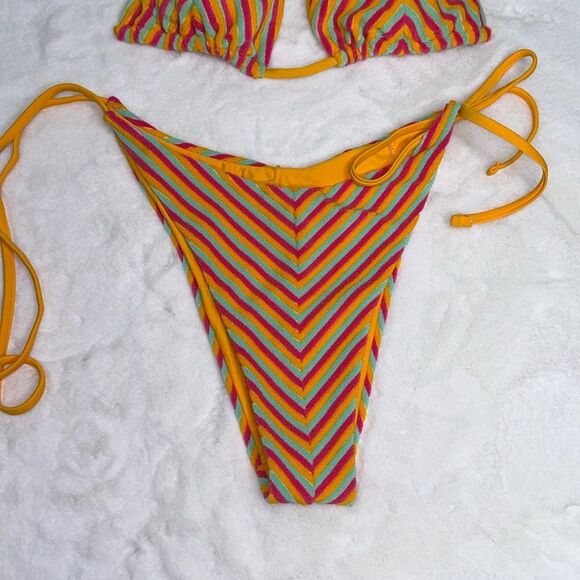 BERLOOK Plush Texture Stripe Halter Bikini Top & Plush Texture Stripe Tie Bottom - Picture 5 of 11